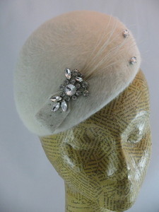 Winter white beret--so classic and dreamy.